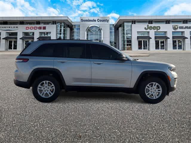 new 2025 Jeep Grand Cherokee car, priced at $35,900