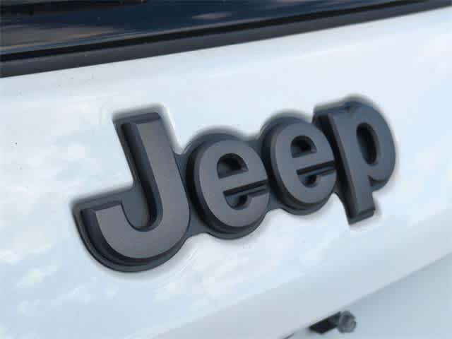 new 2025 Jeep Compass car, priced at $40,185