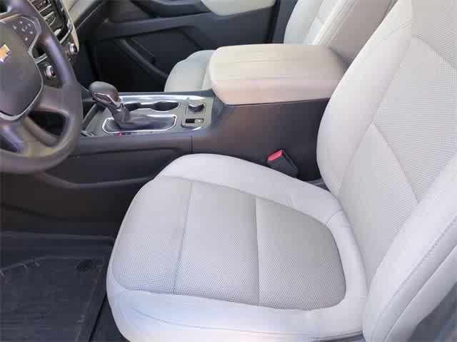 used 2023 Chevrolet Traverse car, priced at $23,998