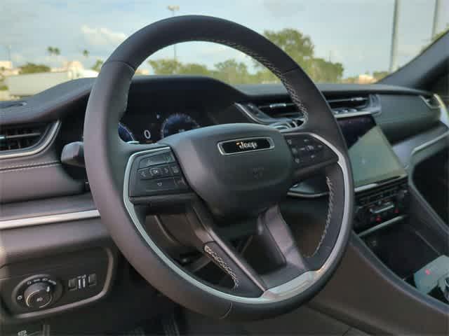 new 2025 Jeep Grand Cherokee L car, priced at $51,015