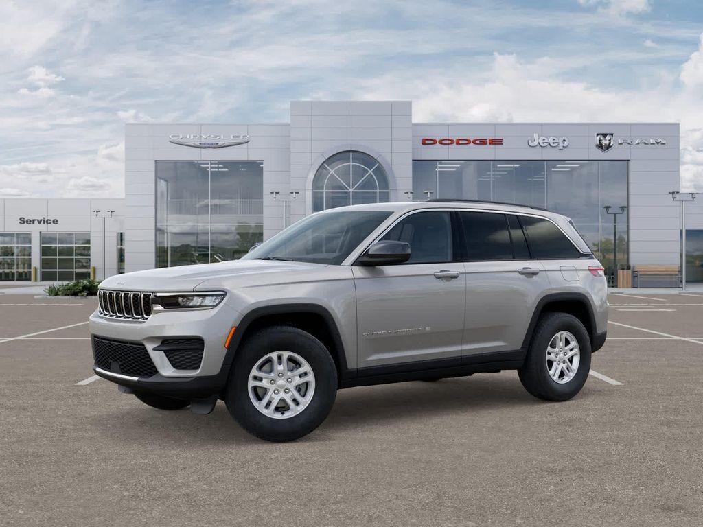 new 2025 Jeep Grand Cherokee car, priced at $38,553