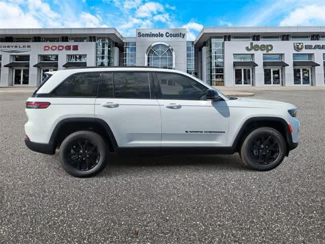 new 2025 Jeep Grand Cherokee car, priced at $36,900