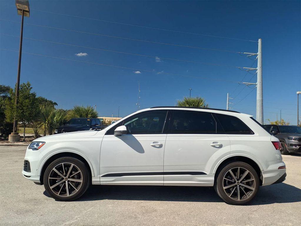 used 2023 Audi Q7 car, priced at $35,995