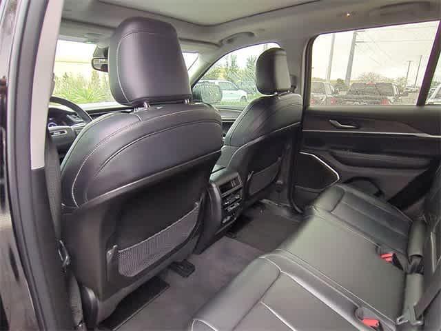 used 2022 Jeep Grand Cherokee car, priced at $31,467