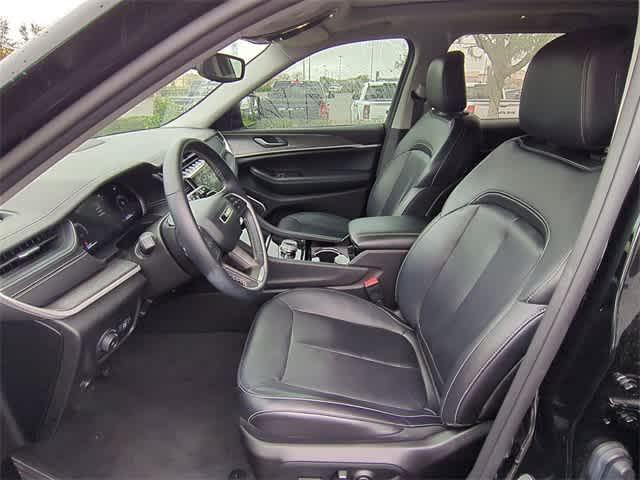 used 2022 Jeep Grand Cherokee car, priced at $31,467