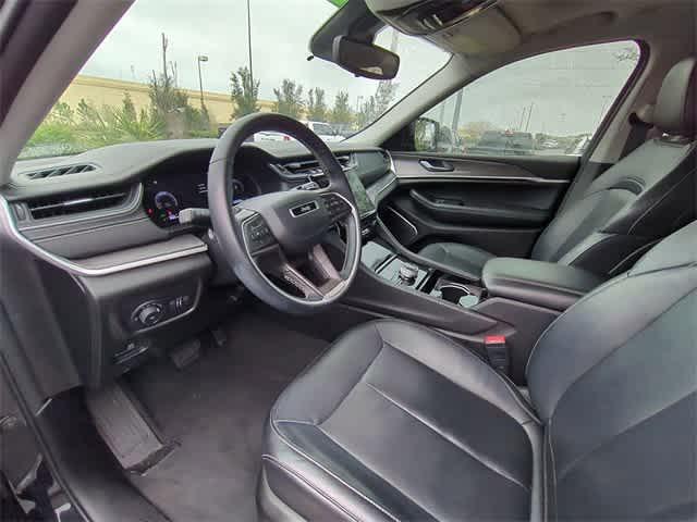 used 2022 Jeep Grand Cherokee car, priced at $31,467