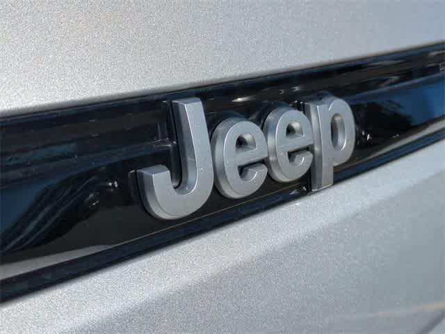 new 2025 Jeep Grand Cherokee car, priced at $41,220