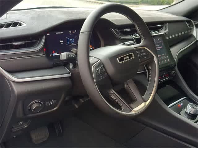 new 2025 Jeep Grand Cherokee car, priced at $42,370