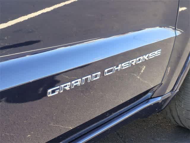 used 2015 Jeep Grand Cherokee car, priced at $15,678