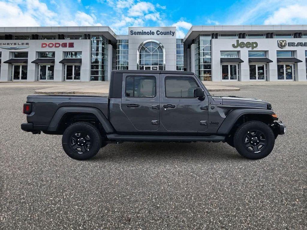 new 2025 Jeep Gladiator car, priced at $39,000