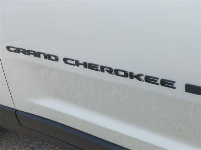 new 2025 Jeep Grand Cherokee car, priced at $49,015