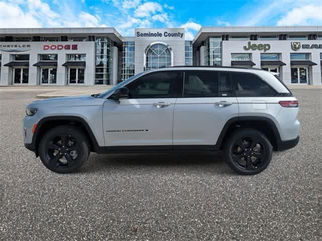 new 2025 Jeep Grand Cherokee car, priced at $49,015