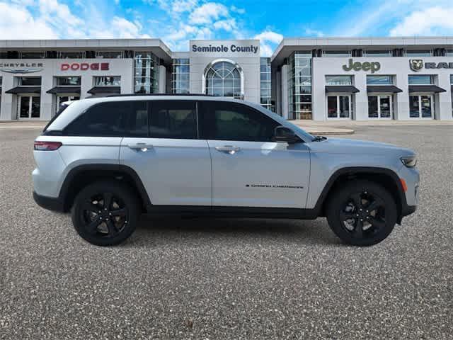 new 2025 Jeep Grand Cherokee car, priced at $49,015