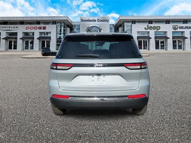 new 2025 Jeep Grand Cherokee car, priced at $33,250