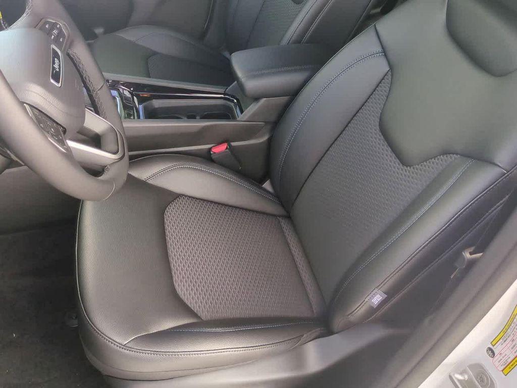 new 2026 Jeep Compass car, priced at $31,621