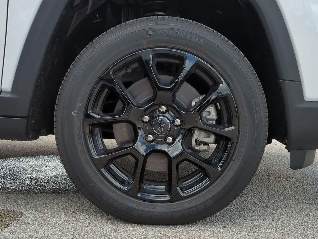 new 2026 Jeep Compass car, priced at $31,621