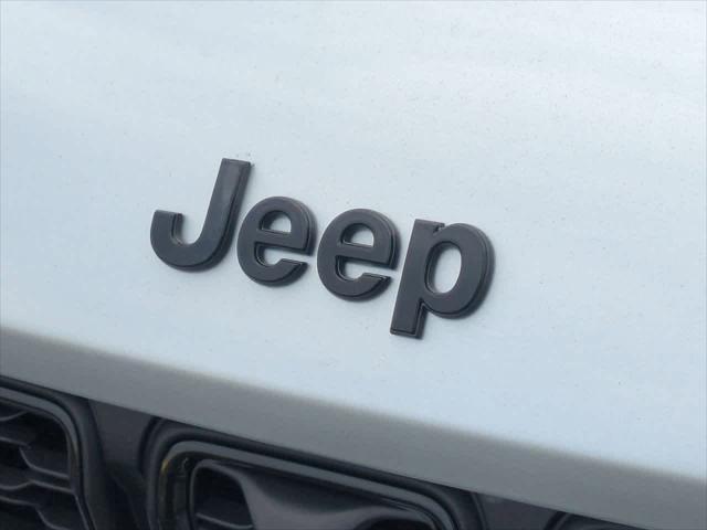 new 2025 Jeep Grand Cherokee car, priced at $44,100