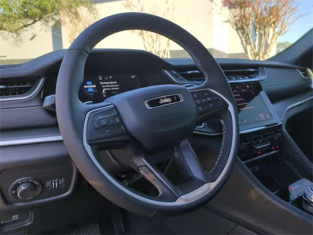 new 2025 Jeep Grand Cherokee L car, priced at $49,025