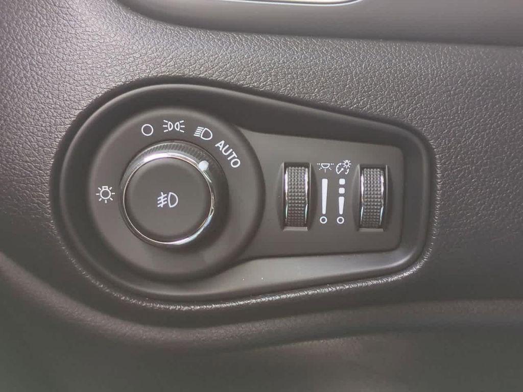 used 2018 Jeep Renegade car, priced at $12,487