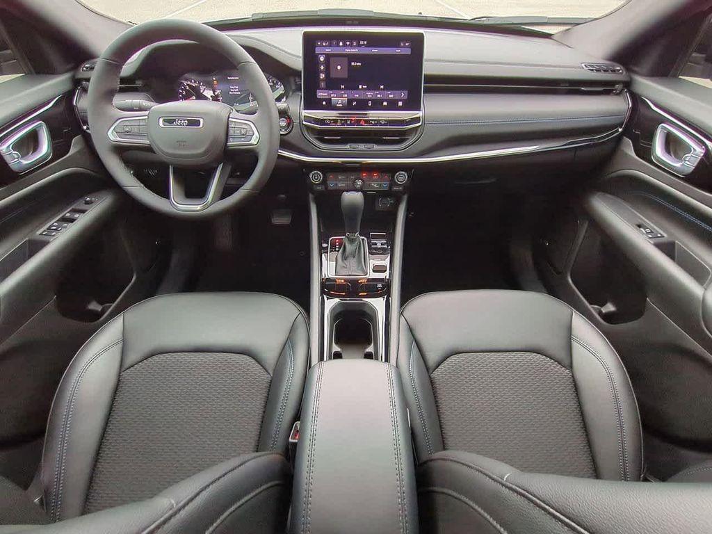 new 2025 Jeep Compass car, priced at $30,000