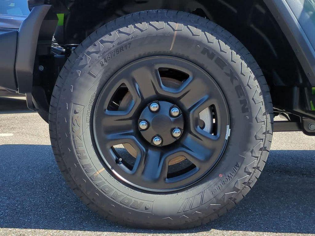 new 2025 Jeep Wrangler car, priced at $34,303