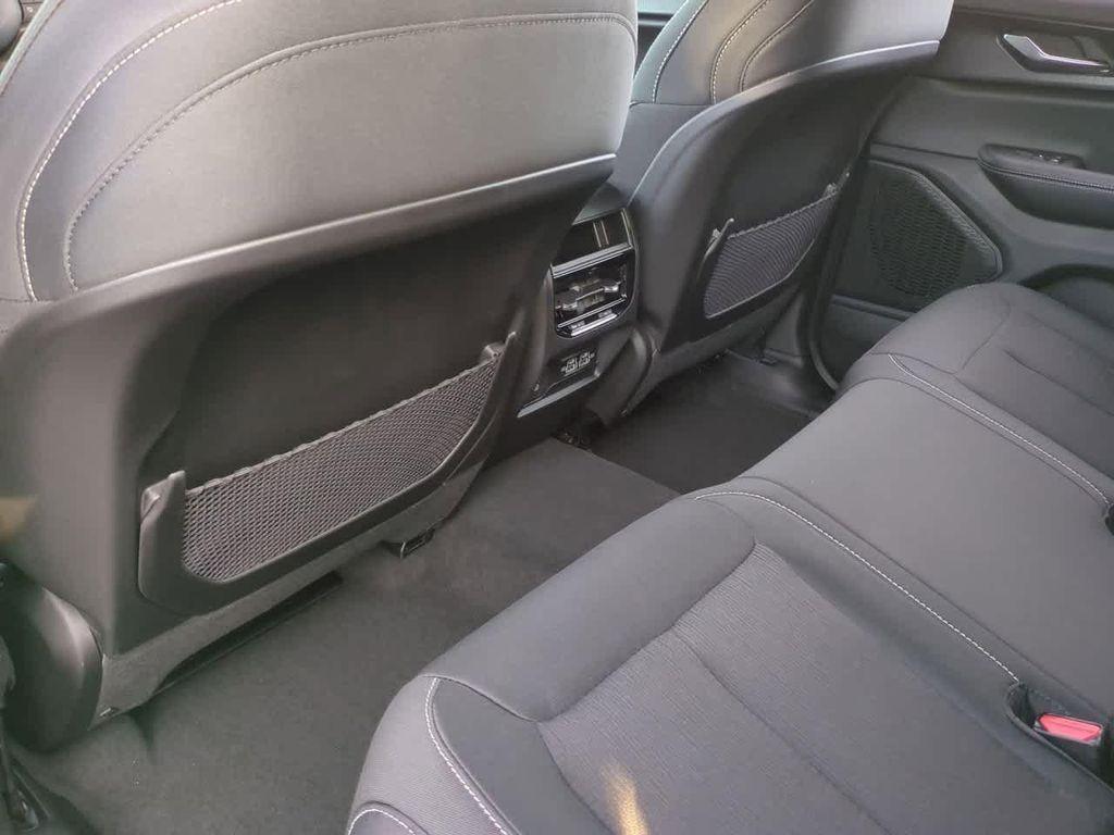 new 2025 Jeep Grand Cherokee car, priced at $37,553