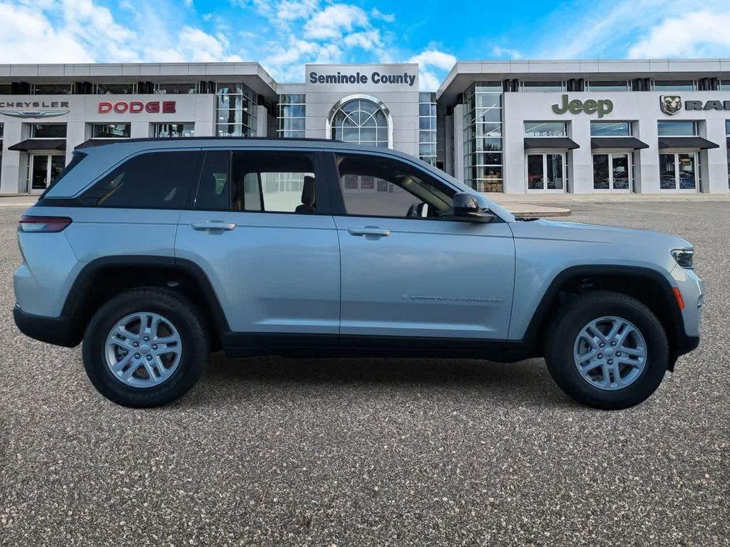 new 2025 Jeep Grand Cherokee car, priced at $37,553
