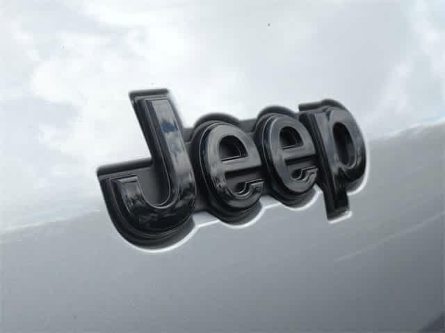 new 2024 Jeep Grand Cherokee L car, priced at $52,420