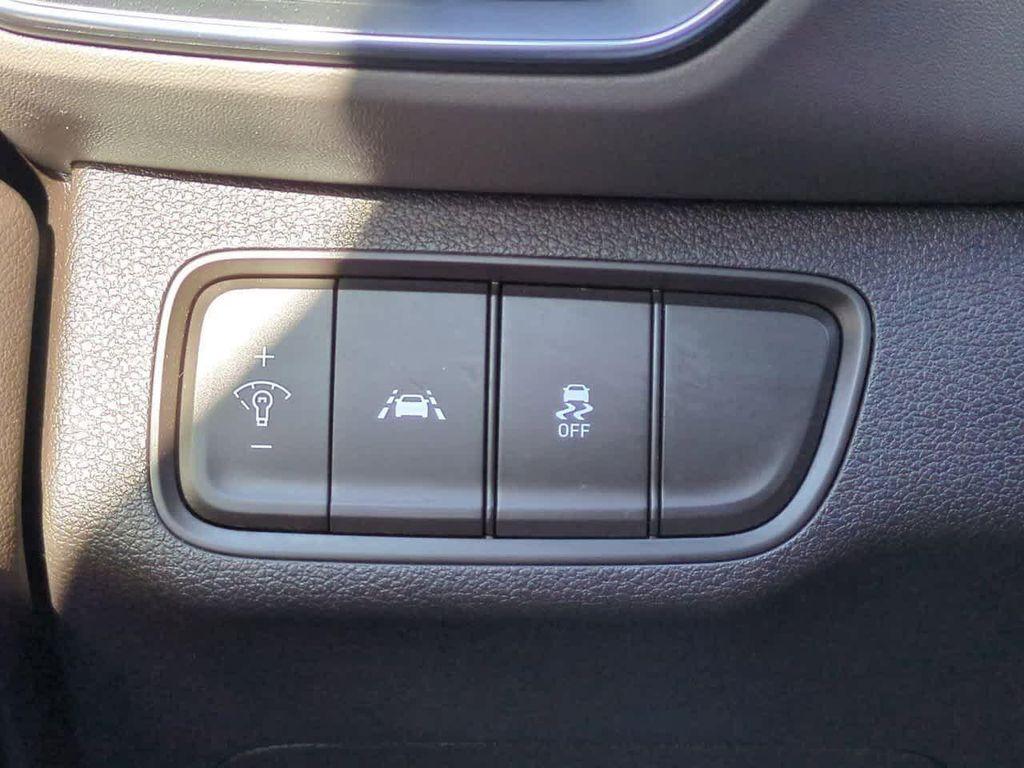 used 2020 Hyundai Santa Fe car, priced at $16,678