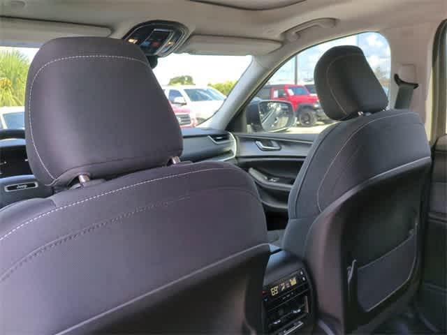 used 2023 Jeep Grand Cherokee L car, priced at $34,998