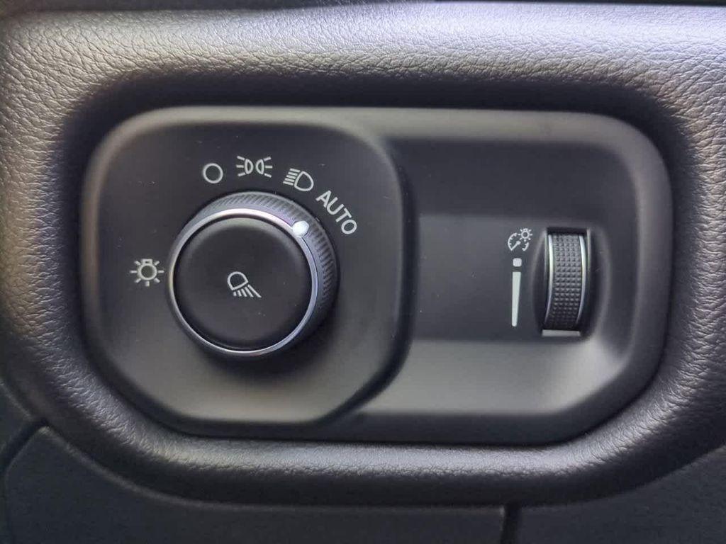 new 2025 Ram 1500 car, priced at $41,427