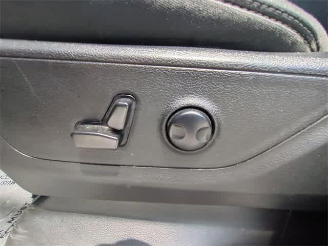 used 2022 Ram 1500 car, priced at $27,995