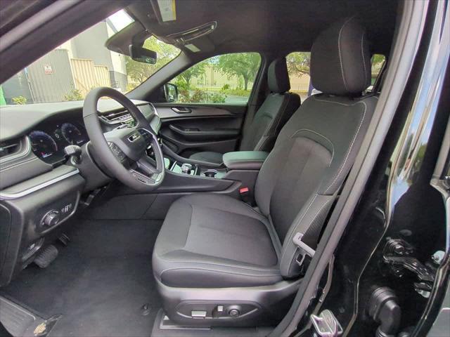 new 2025 Jeep Grand Cherokee L car, priced at $35,250