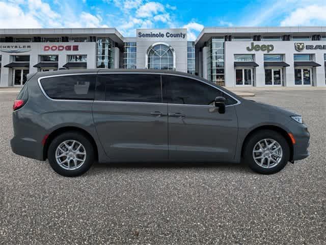 new 2024 Chrysler Pacifica car, priced at $45,190