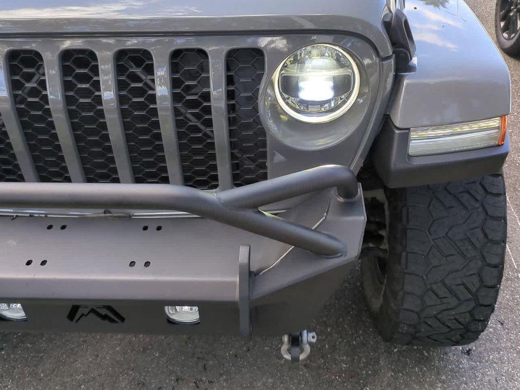 used 2022 Jeep Gladiator car, priced at $33,787