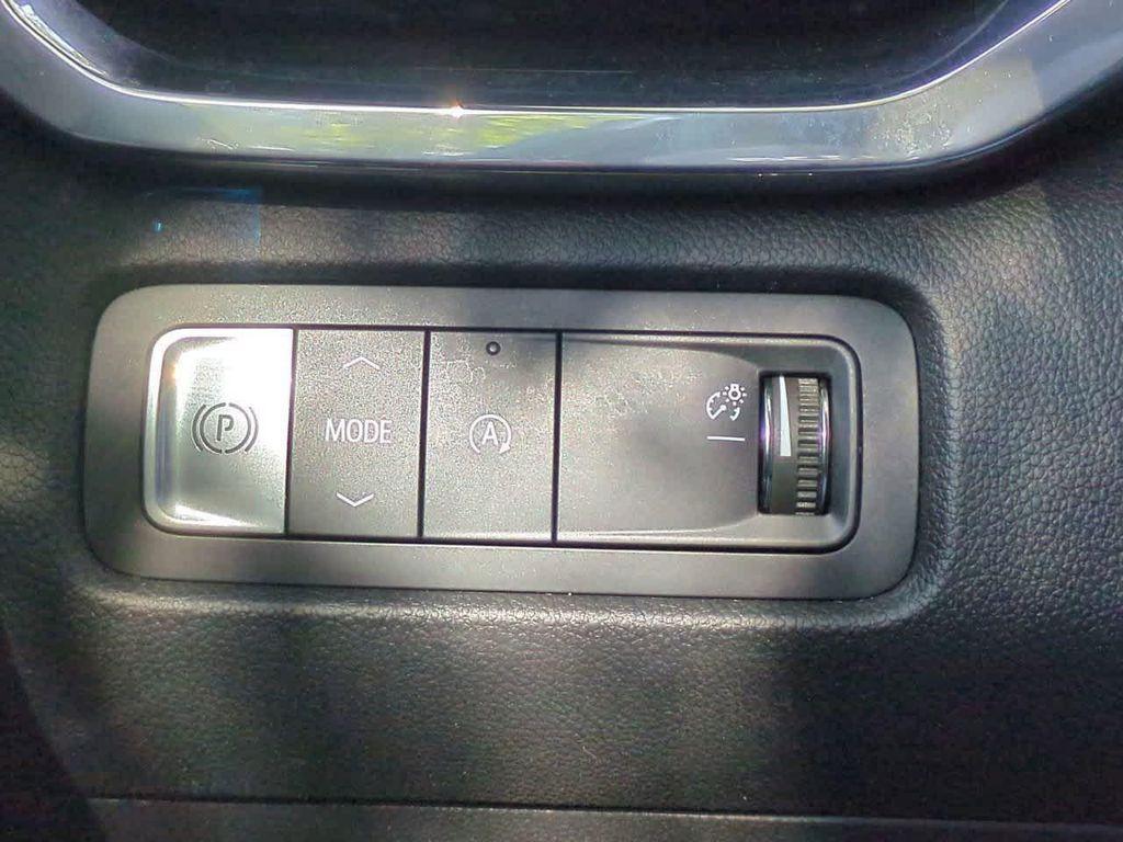 used 2025 GMC Acadia car, priced at $34,995