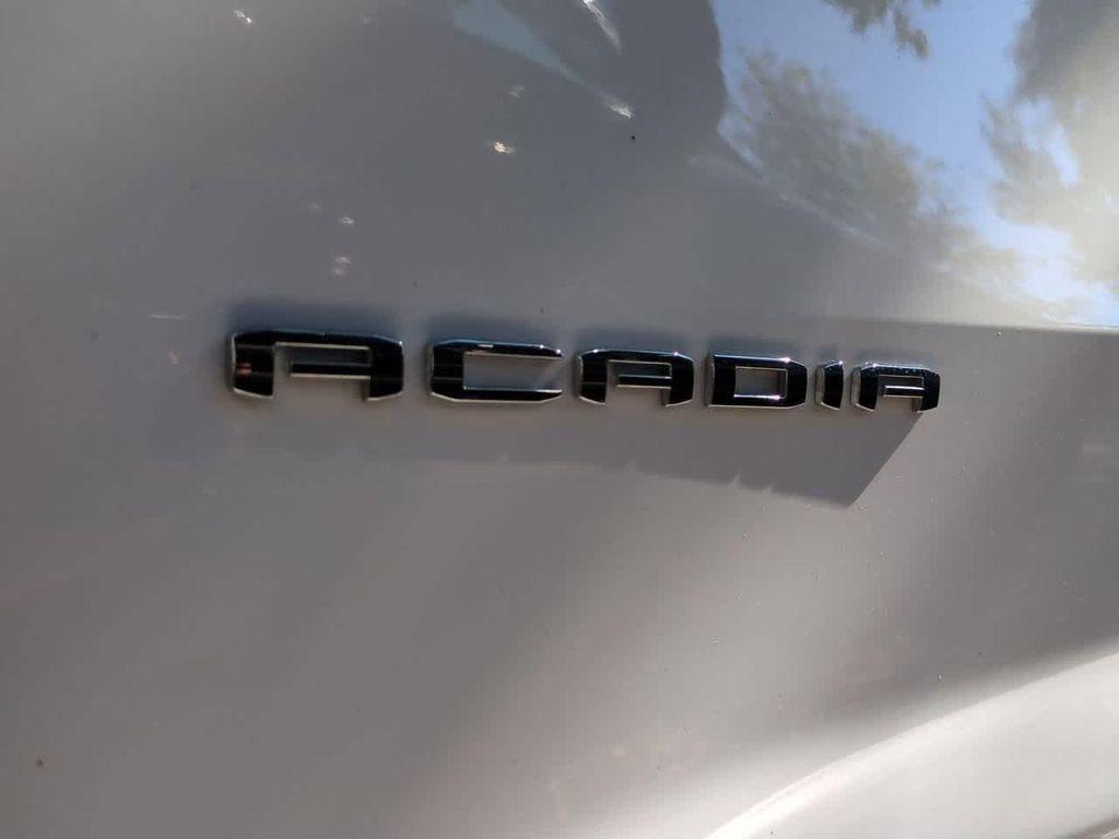 used 2025 GMC Acadia car, priced at $34,995