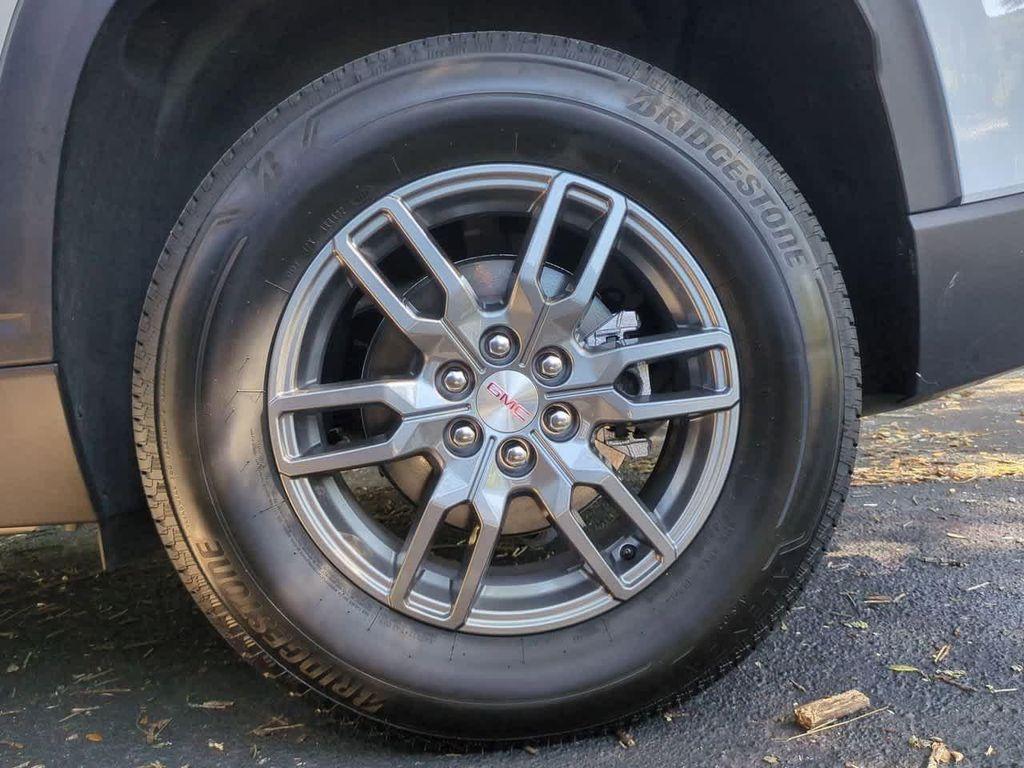 used 2025 GMC Acadia car, priced at $34,995