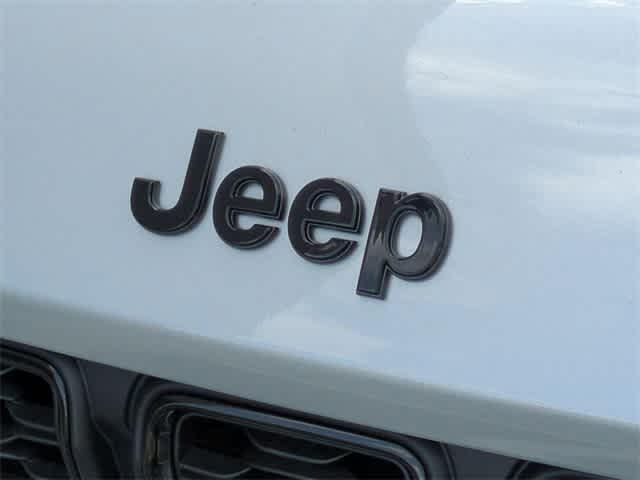 new 2025 Jeep Grand Cherokee car, priced at $38,250