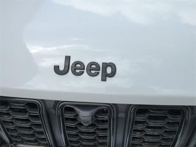 new 2025 Jeep Grand Cherokee car, priced at $48,900