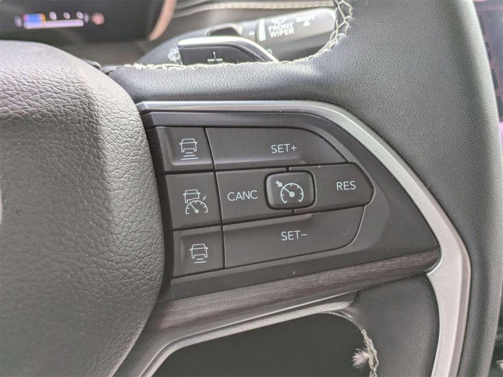 used 2023 Jeep Grand Cherokee car, priced at $31,480