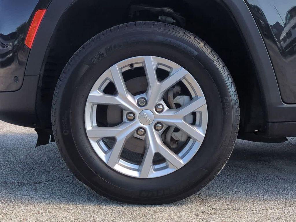 used 2023 Jeep Grand Cherokee car, priced at $29,487