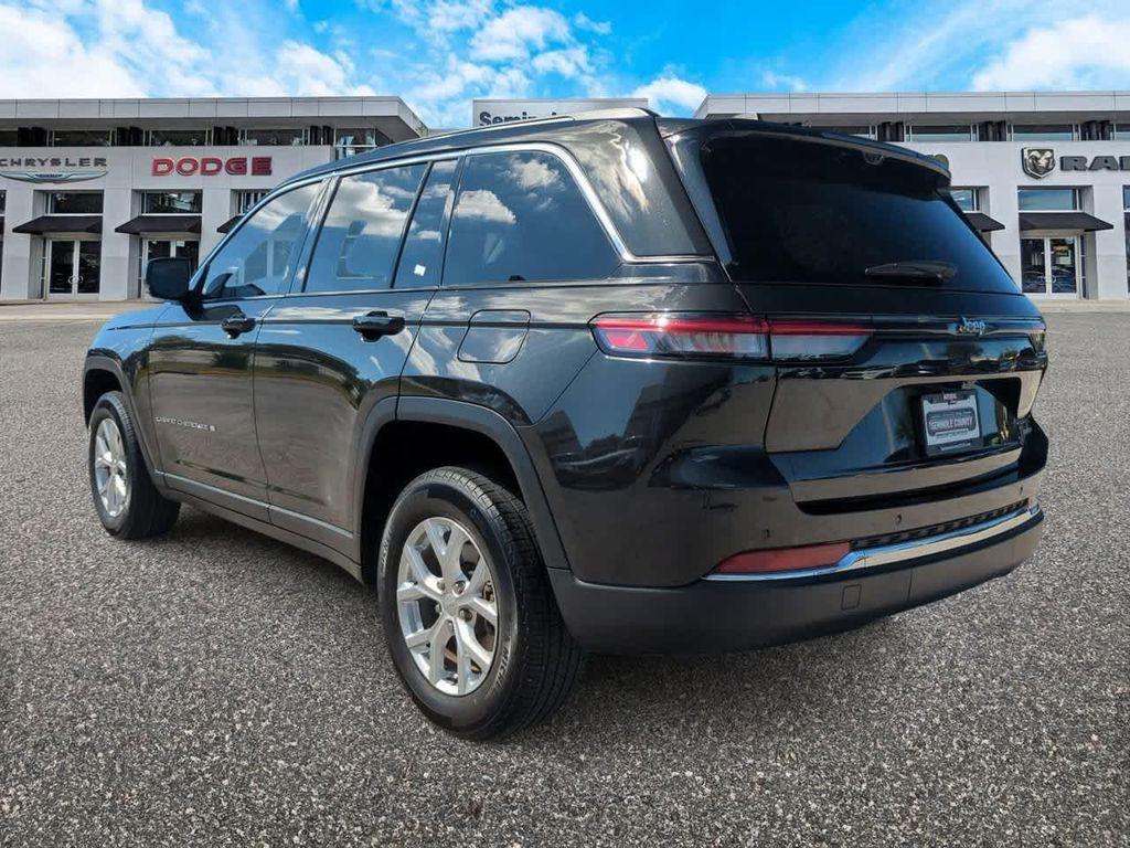 used 2023 Jeep Grand Cherokee car, priced at $29,487