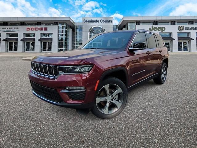 new 2025 Jeep Grand Cherokee car, priced at $47,900