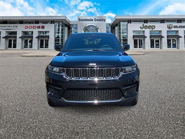 new 2025 Jeep Grand Cherokee car, priced at $35,900