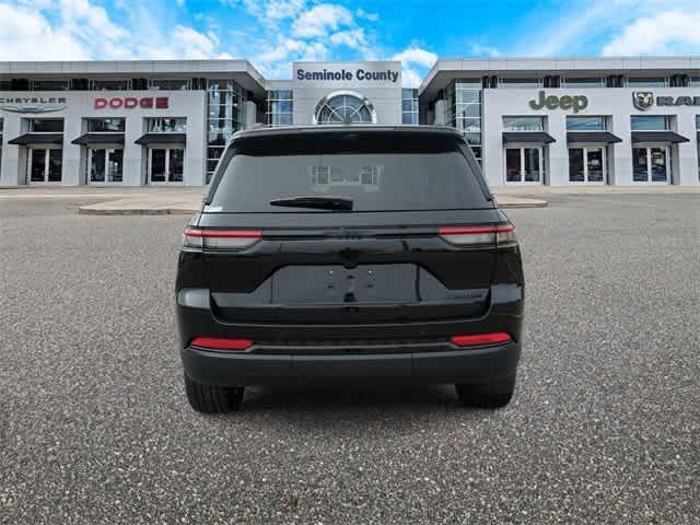 new 2025 Jeep Grand Cherokee car, priced at $47,900