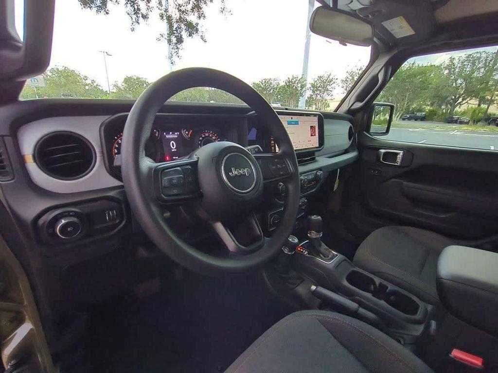 new 2025 Jeep Wrangler car, priced at $32,250
