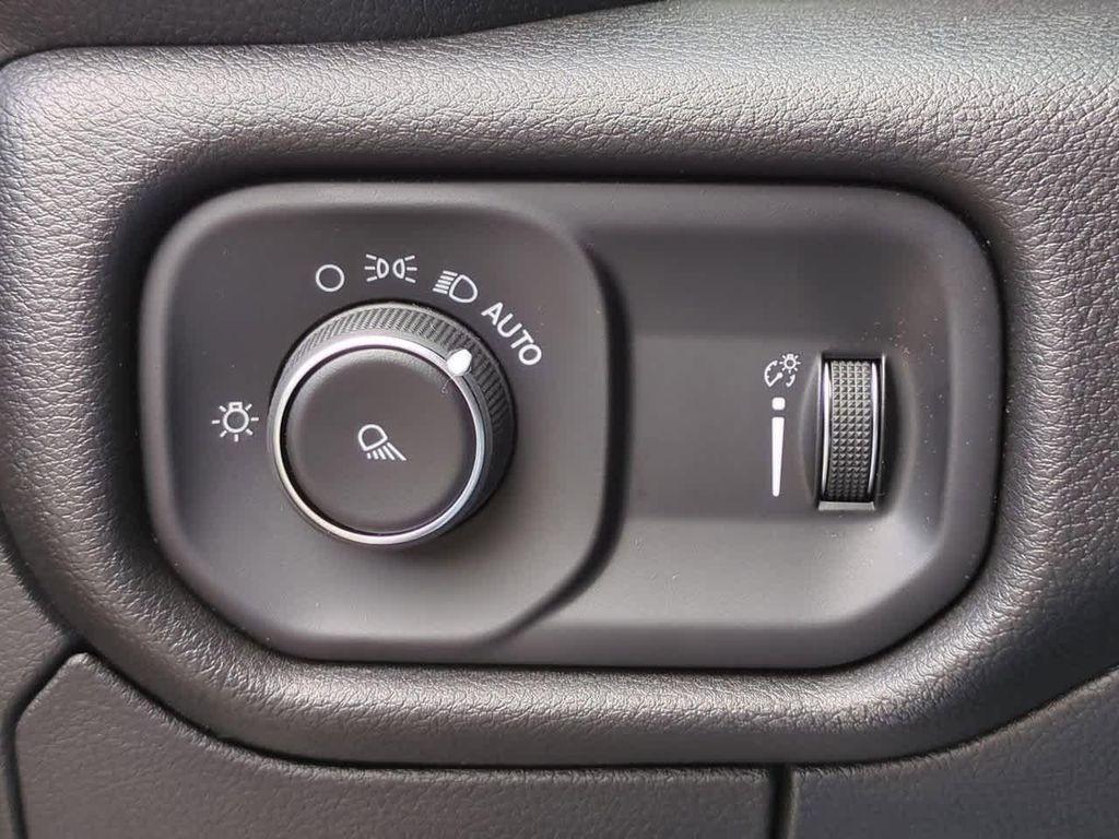 new 2025 Ram 1500 car, priced at $40,677