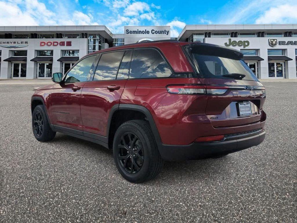 used 2024 Jeep Grand Cherokee car, priced at $27,995