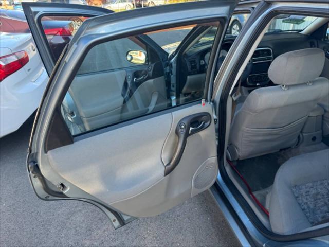 used 2005 Saturn L car, priced at $3,495